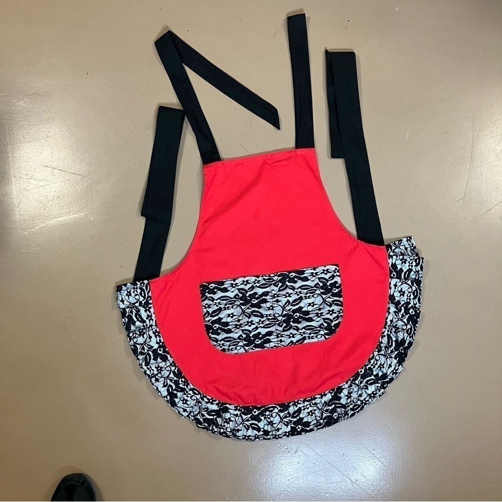 Apron black, red, and white